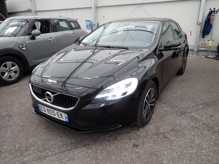 volvo v40 2017 yv1mv7480j2450544