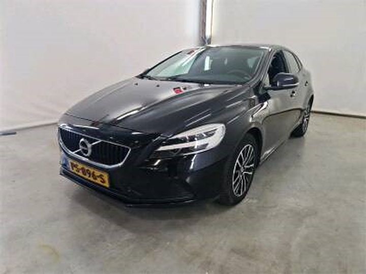 volvo v40 2017 yv1mv7480j2462722