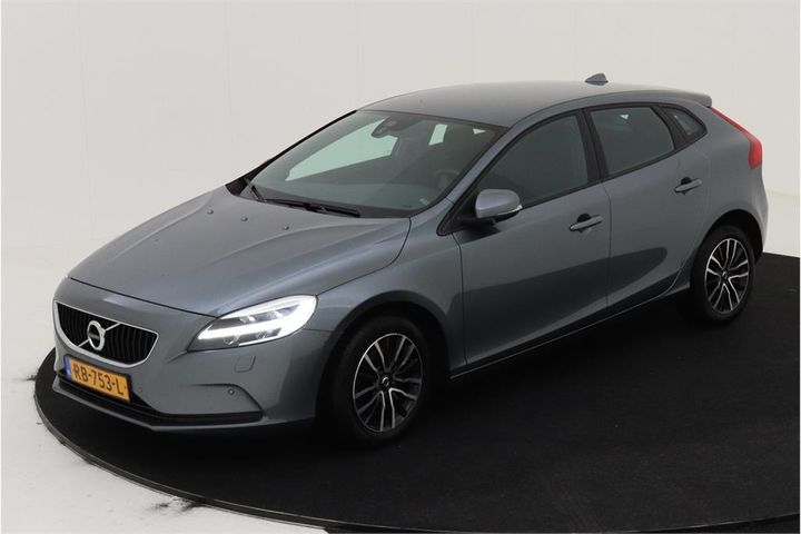 volvo v40 2017 yv1mv7480j2473713