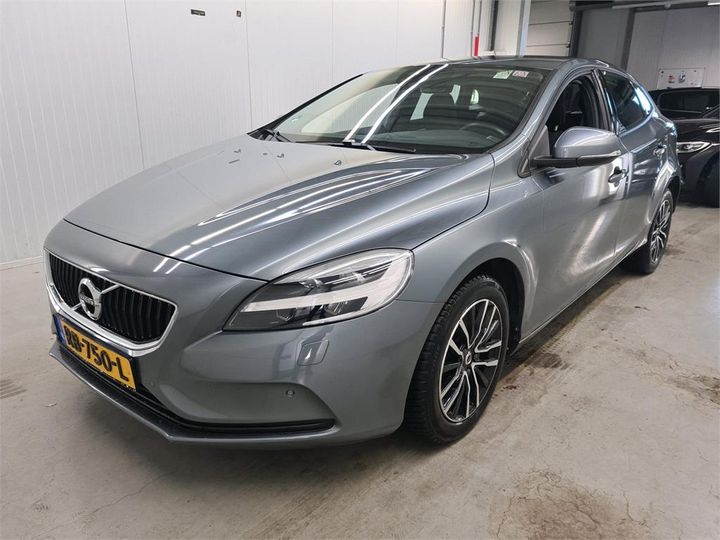 volvo v40 2017 yv1mv7480j2474064