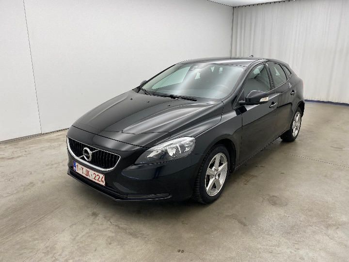 volvo v40 hatchback 2017 yv1mv7480j2478225