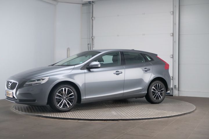 volvo v40 2016 yv1mv7481h2408993