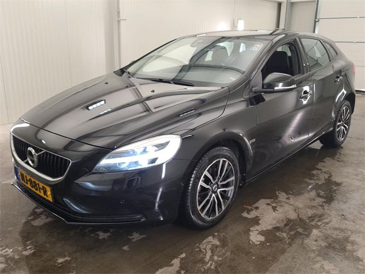 volvo v40 2017 yv1mv7481h2419349