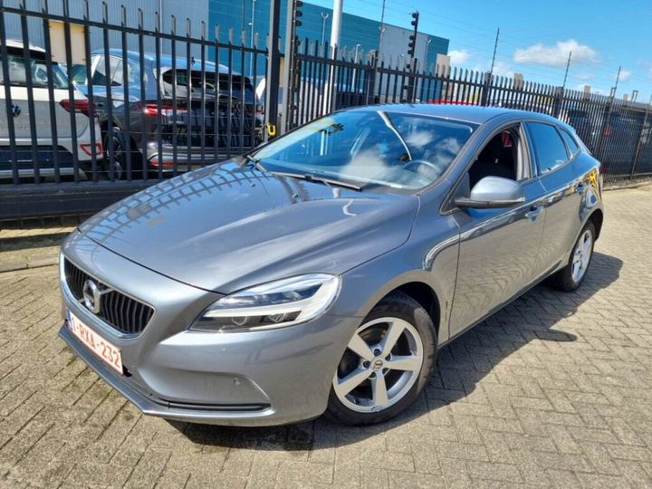 volvo v40 2017 yv1mv7481h2430468