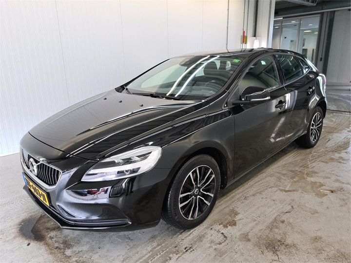 volvo v40 2017 yv1mv7481h2434562