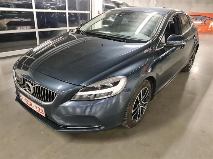 volvo v40 hatchback 2017 yv1mv7481h2437623