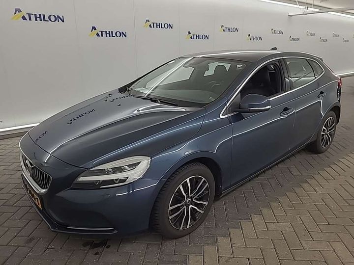 volvo v40 2017 yv1mv7481h2437863