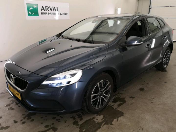 volvo v40 2017 yv1mv7481h2438217