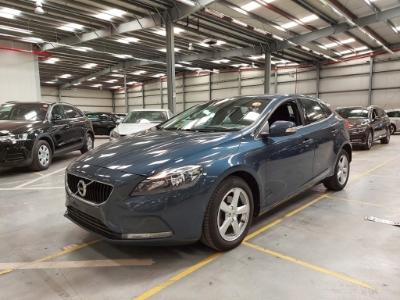 volvo v40 diesel - 2016 2017 yv1mv7481h2438247