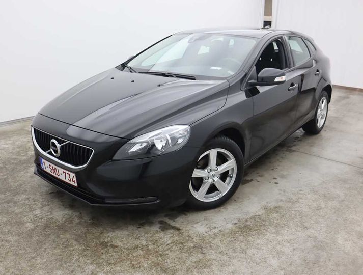 volvo v40 fl&#3916 2017 yv1mv7481j2452365