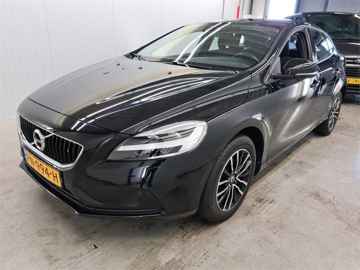 volvo v40 2017 yv1mv7481j2459163