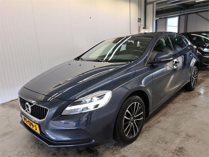 volvo v40 2017 yv1mv7481j2463033