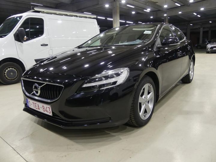 volvo v40 - 2016 2017 yv1mv7481j2469355