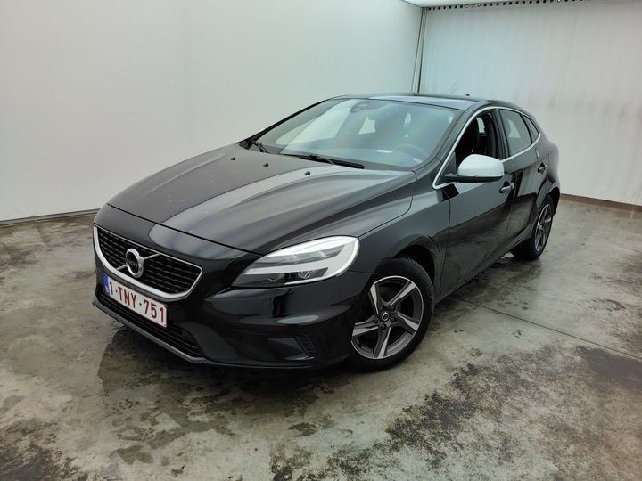 volvo v40 fl&#3916 2018 yv1mv7481j2483130