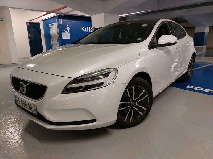 volvo v40 2017 yv1mv7481j2484120