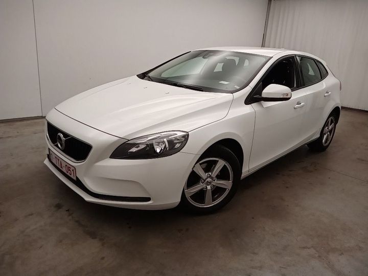 volvo v40 fl&#3916 2018 yv1mv7481j2500855