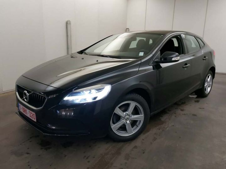 volvo v40 2018 yv1mv7481j2505201