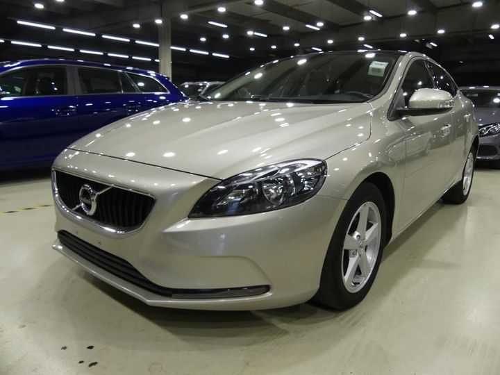 volvo v40 - 2016 2018 yv1mv7481j2510163