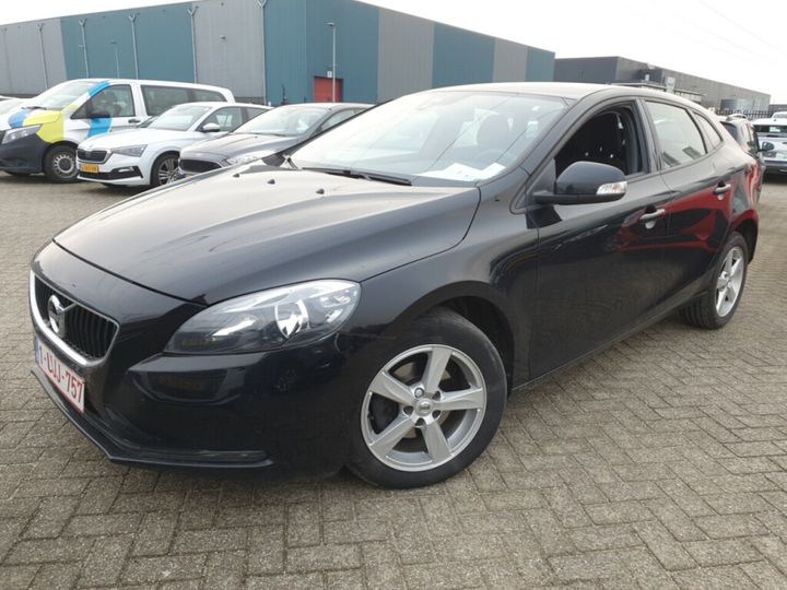 volvo v40 2018 yv1mv7481j2511795