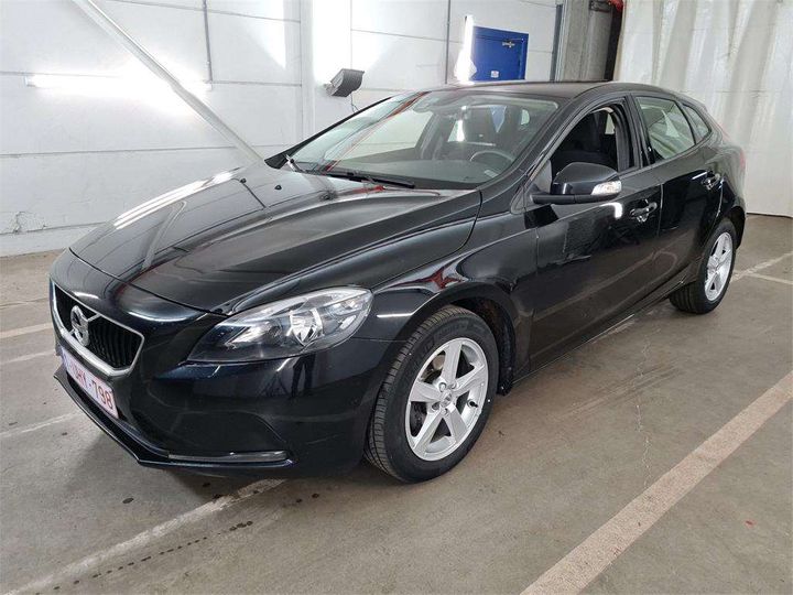 volvo v40 2018 yv1mv7481j2513627