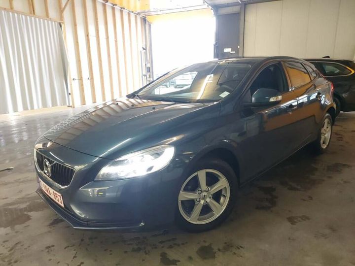 volvo v40 2018 yv1mv7481j2514865