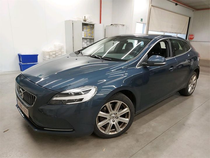 volvo v40 2018 yv1mv74l0j2515080