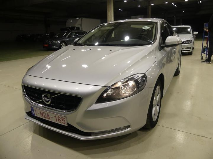 volvo v40 2016 yv1mv74l1g2323447