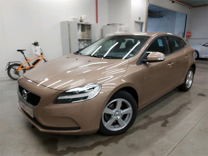 volvo v40 2017 yv1mv74l1h2412921