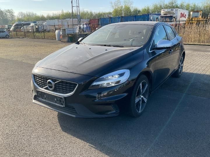 volvo v40 hatchback 2017 yv1mv74l1j2482466