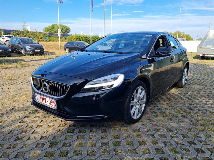 volvo v40 2017 yv1mv74l1j2487002