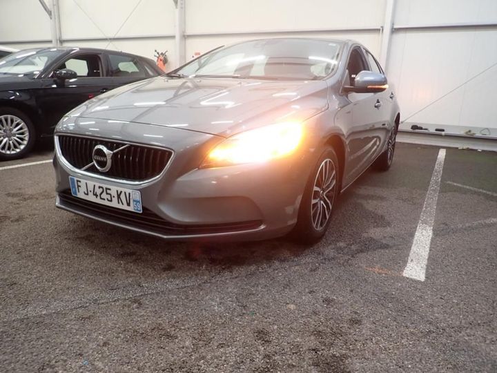 volvo v40 2019 yv1mv74l1j2513382