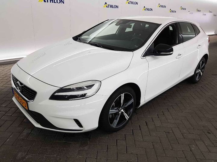 volvo v40 2017 yv1mv7980j2474160