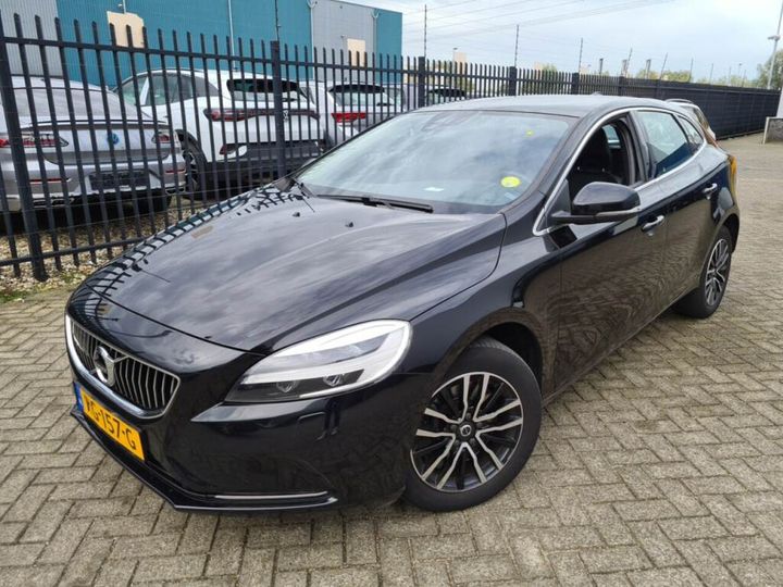 volvo v40 2017 yv1mv7980j2476397