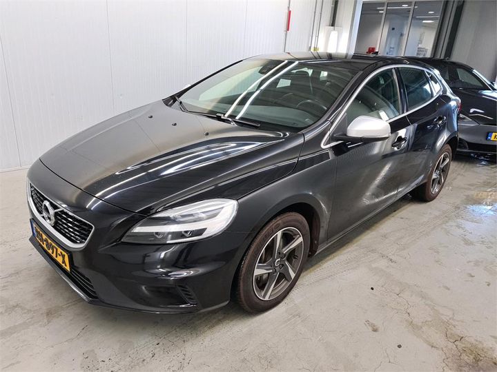 volvo v40 2017 yv1mv7980j2484417