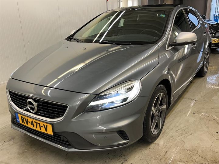 volvo v40 2018 yv1mv7980j2488423