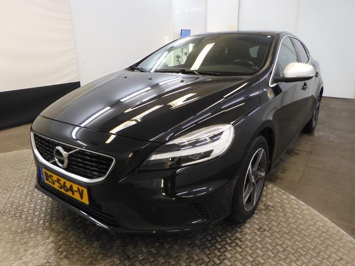 volvo v40 2018 yv1mv7980j2492299