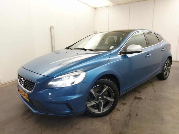 volvo v40 2018 yv1mv7980j2497992