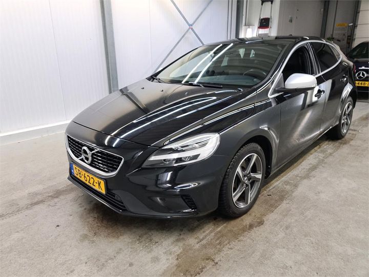 volvo v40 2018 yv1mv7980j2506127