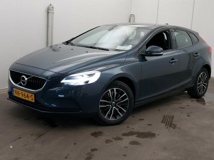 volvo v40 2017 yv1mv7981h2429814