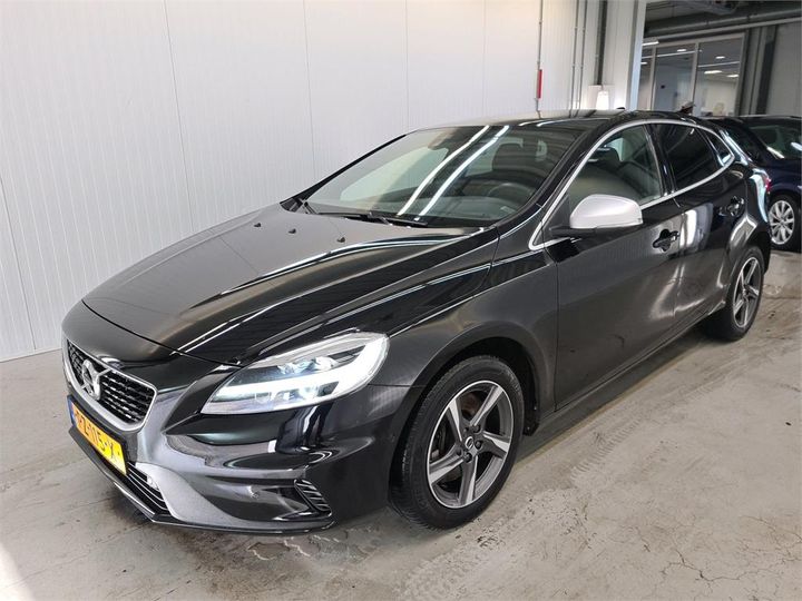 volvo v40 2017 yv1mv7981j2471584