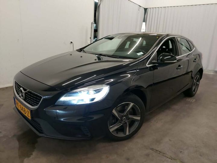 volvo v40 2018 yv1mv7981j2487561