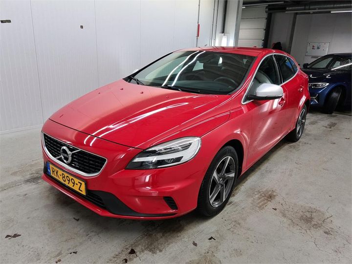 volvo v40 2017 yv1mv7981j2491935