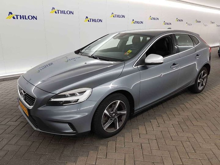 volvo v40 2018 yv1mv7981j2492051