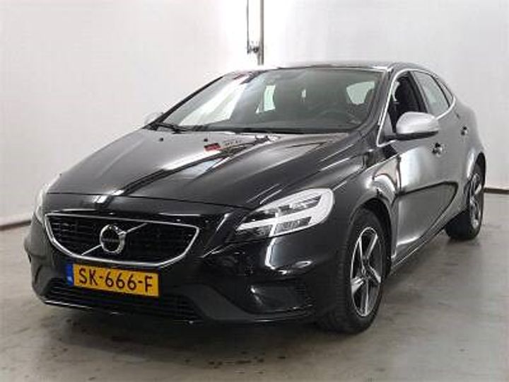 volvo v40 2018 yv1mv7981j2508005