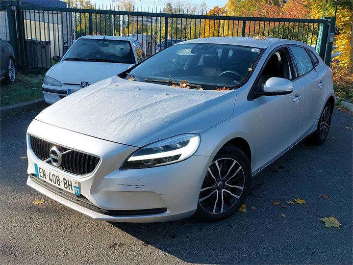 volvo v40 2017 yv1mv79l0j2445080