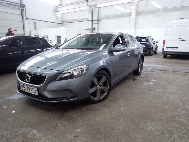 volvo v40 2017 yv1mv79l1j2464628