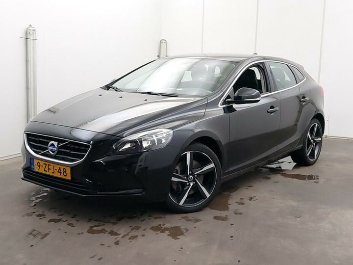 volvo v40 2014 yv1mva851f2215800