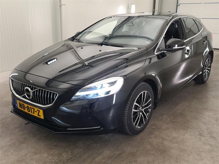 volvo v40 2017 yv1mva881h2413009