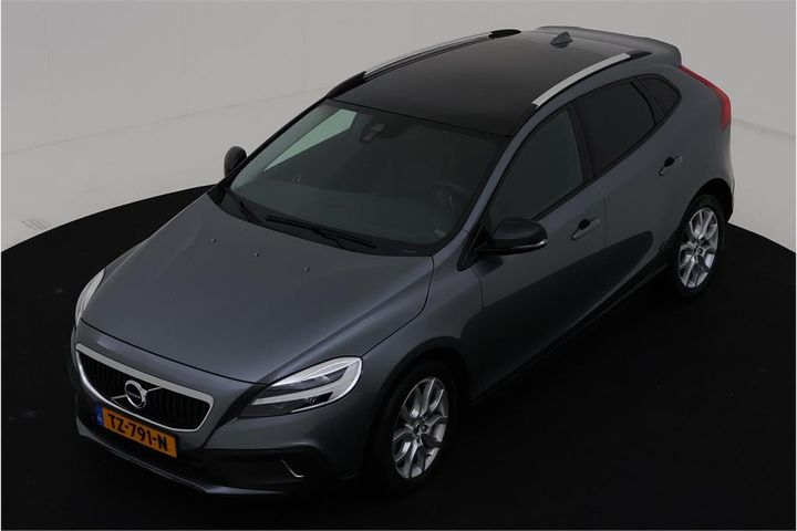 volvo v40 cross country 2018 yv1mz32v0k2177927