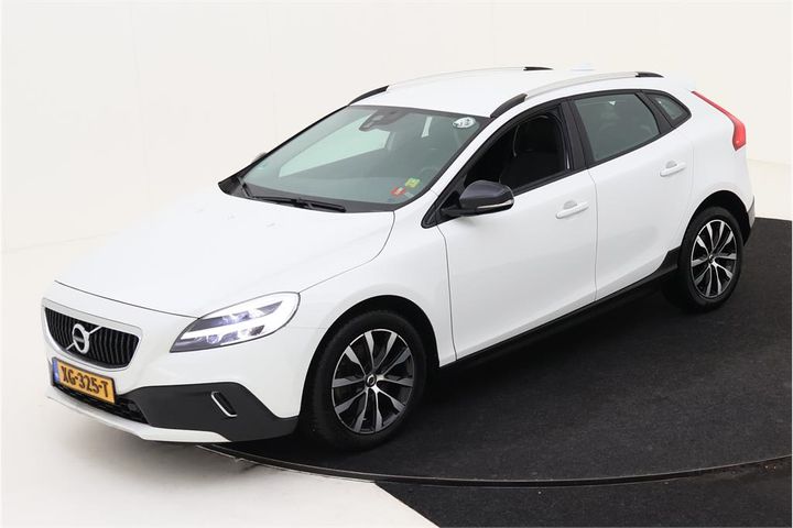 volvo v40 cross country 2019 yv1mz32v0k2179303